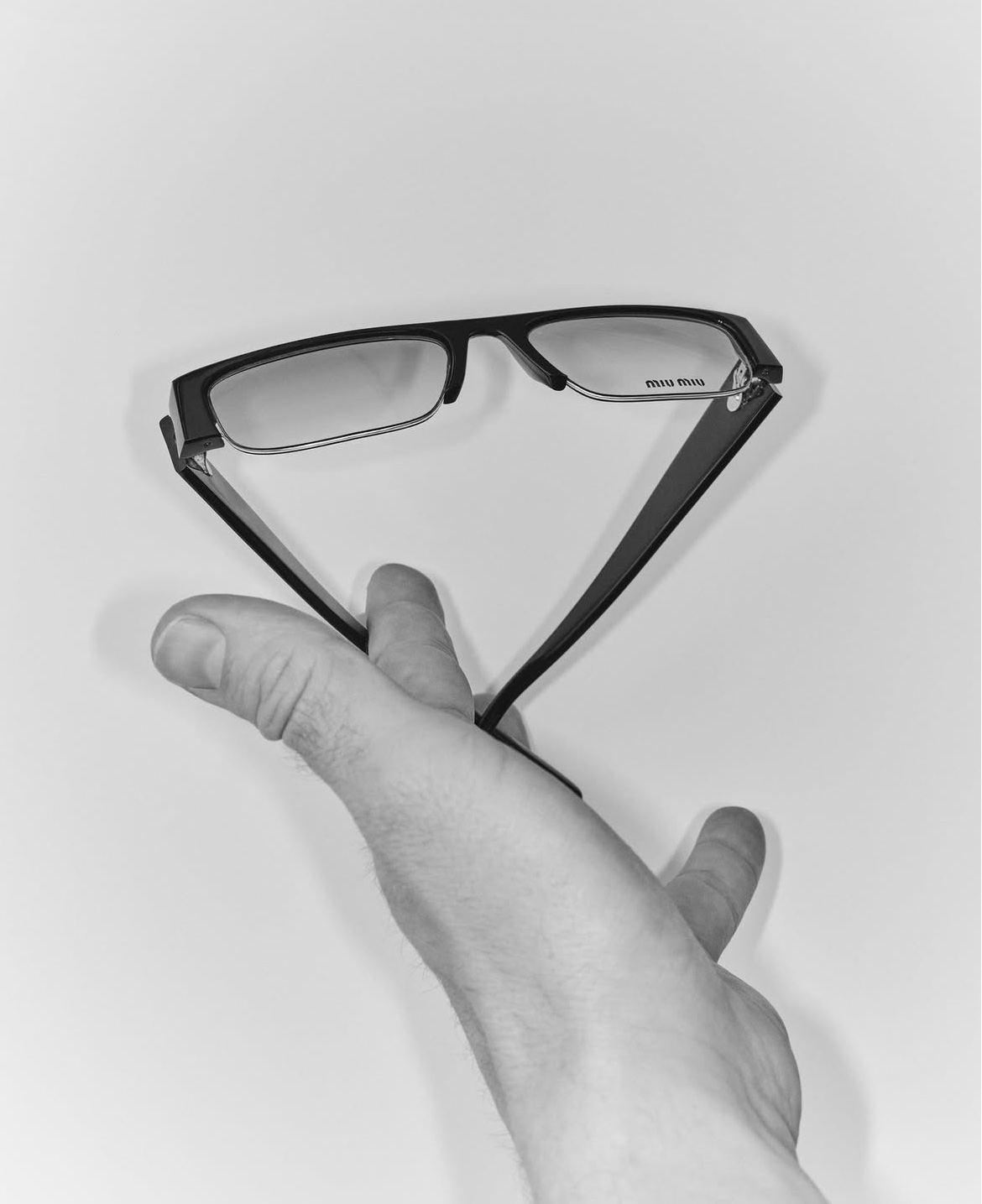 Yason Quiet Luxury, Miu Miu MU B07S
